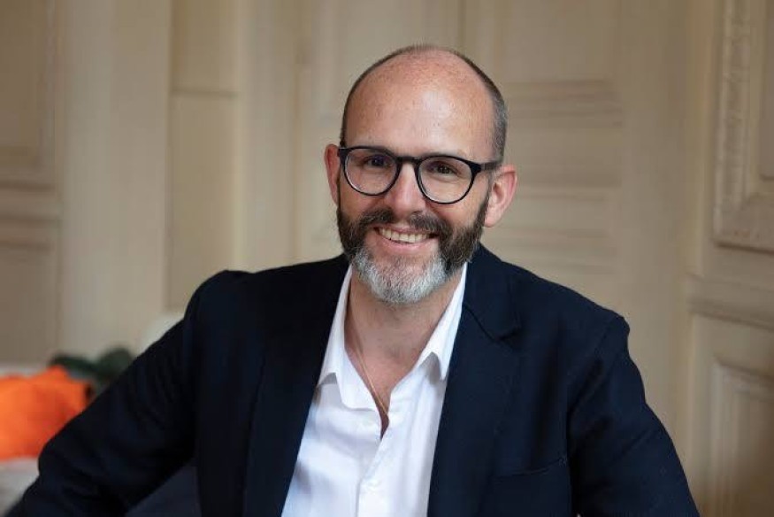 La Vie Est Un Roman - Valentin Retz